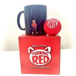 Disney Turning Red colour changing coffee mug and stress ball